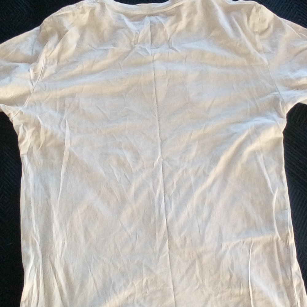 Guess t-shirt - Picture 5 of 5